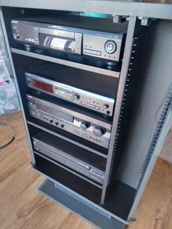 home-stereo-sound-system-big-0
