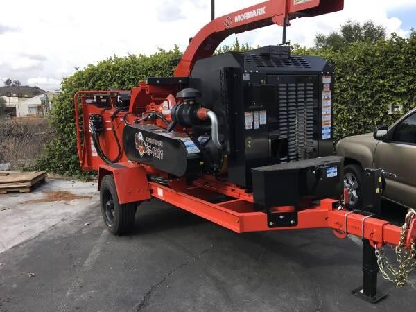 morbark-1821-wood-chipper-la-verne-big-2