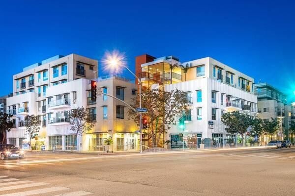 1br-382ft2-modern-1-bedroom-available-big-3