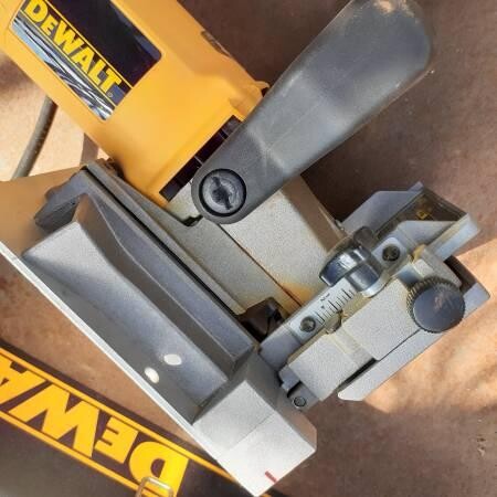 dewalt-dw682-plate-joiner-in-case-excellent-condition-big-3