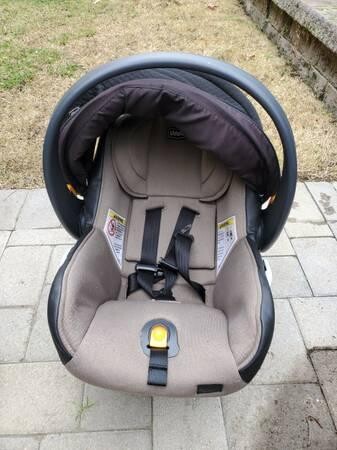 chicco-fit2-car-seat-stroller-big-4