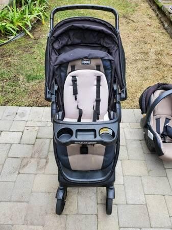chicco-fit2-car-seat-stroller-big-1