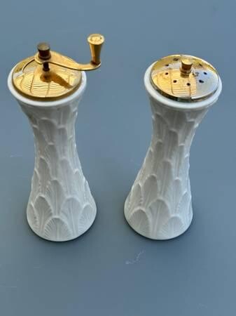 lenox-salt-and-pepper-set-big-1