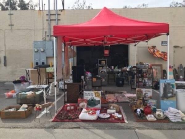 warehouse-moving-sale-online-business-downsizing-big-0