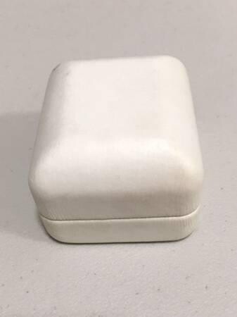 24-white-leatherette-hinge-opening-ring-boxes-big-1