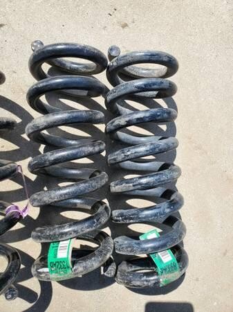 dodge-challenger-charger-scat-pack-factory-springs-big-6