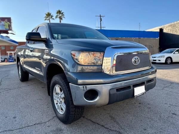 toyota-tundra-low-milege-big-13