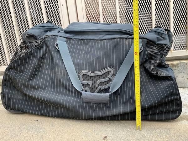 this-is-a-rather-large-gear-bag-designed-for-hauling-big-5