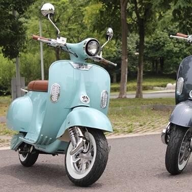 electric-scootermoped-vespa-style-brand-new-big-8