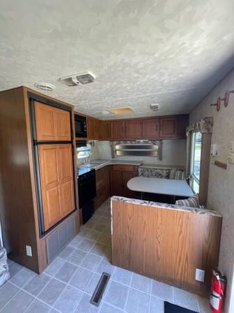 2008-wildwood-28ft-travel-trailer-with-slide-out-big-6