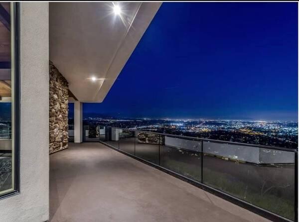 your-dream-house-is-here-big-1