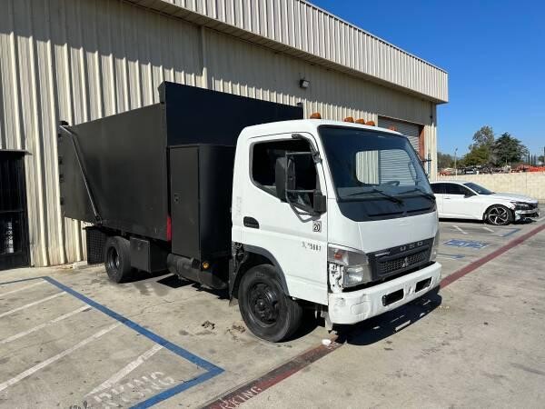 2011-mitsubishi-dump-truck-big-2