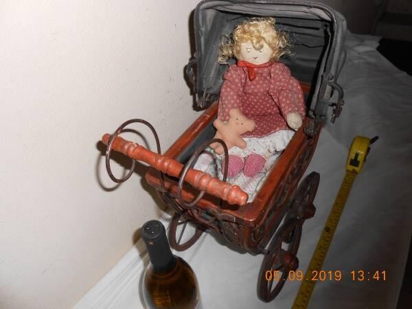 antique-baby-doll-buggy-big-8