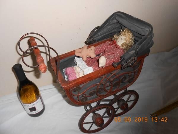 antique-baby-doll-buggy-big-3