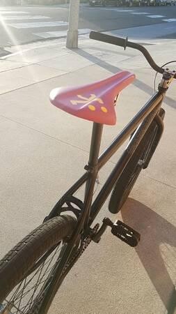 specialized-pfix-fizik-thomson-odyssey-big-1