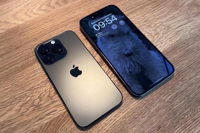 apple-iphone-14-and-playstation-5-in-stock-new-big-0
