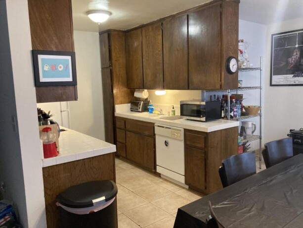 seeking-male-roommate-for-culver-city-apartment-51-big-1