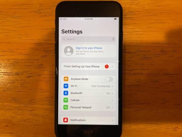iphone-se-2nd-gen-2020-64gb-unlocked-for-any-carrier-big-2