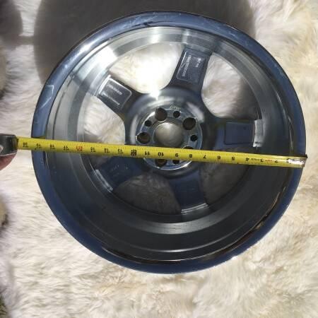 amg-chrome-mercedes-benz-wheel-big-4