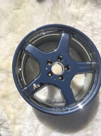 amg-chrome-mercedes-benz-wheel-big-0