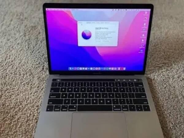 apple-macbook-pro-13-inch-with-touchbar-4-ports-big-5