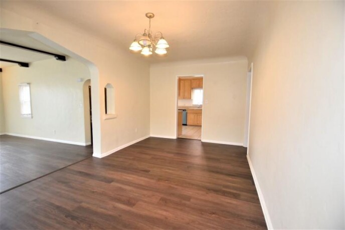 3bed-2bath-single-family-house-for-rent-big-6