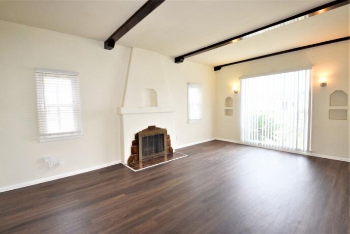 3bed-2bath-single-family-house-for-rent-big-3