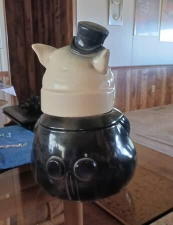 antique-pig-cookie-jar-big-0