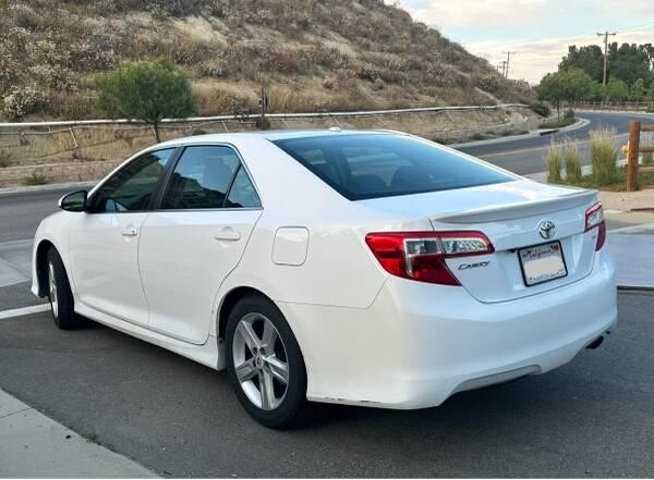 beautiful-2012-toyota-camry-big-6