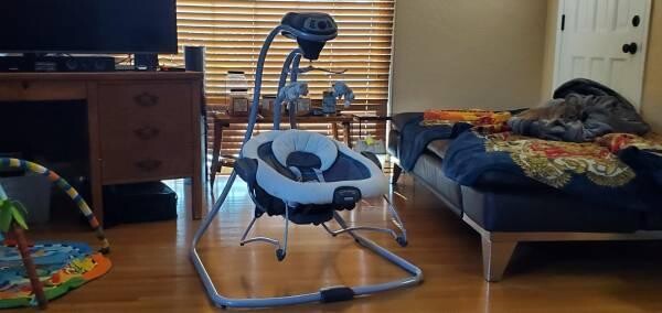 graco-duetsoothe-swing-and-rocker-big-2