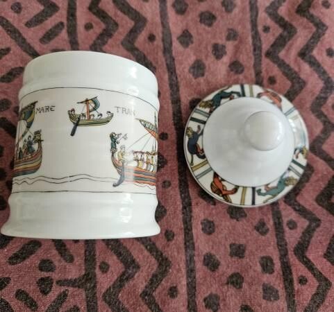 tobacco-jar-limoges-france-bayeux-tapestry-big-1