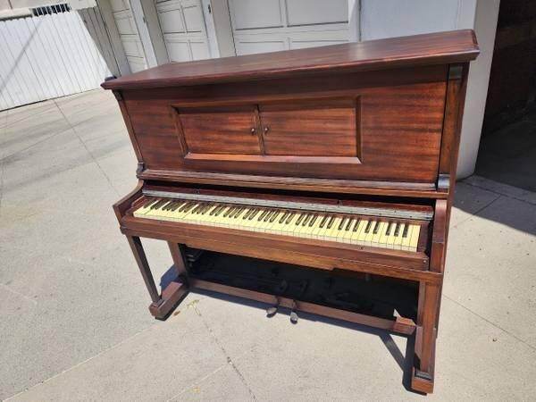 1925-wurlitzer-upright-player-piano-refinished-big-13