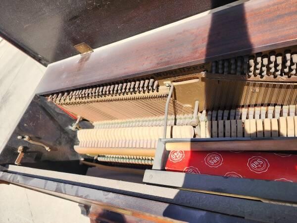 1925-wurlitzer-upright-player-piano-refinished-big-11