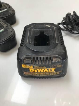 dewalt-dc825-14-inch-cordless-impact-driver-with-3-batteries-big-3