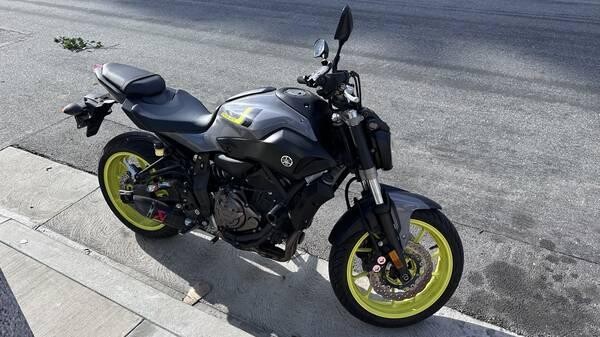 2016-yamaha-fz-07-big-1