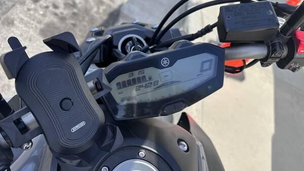 2016-yamaha-fz-07-big-0