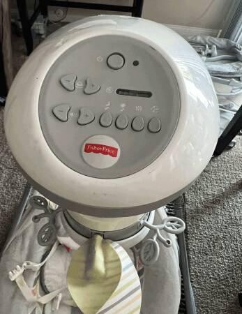 nice-fisher-price-sweet-snugapuppy-cradle-n-swing-big-1