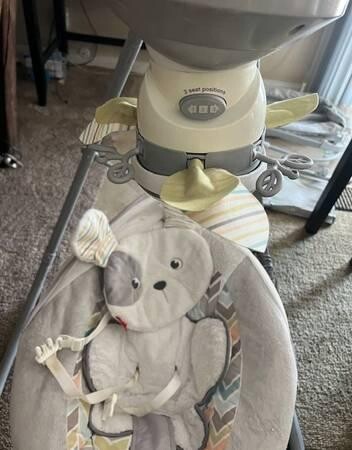nice-fisher-price-sweet-snugapuppy-cradle-n-swing-big-0