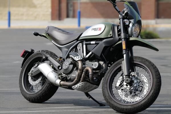ducati-scrambler-urban-enduro-2016-low-mileage-big-12