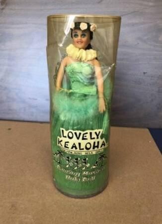 dancing-hula-girl-dashboard-topper-big-0