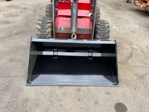toro-dingo-mini-skid-steer-loader-big-12