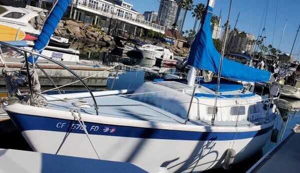 1973-cal-jensen-29ft-sailboat-big-18