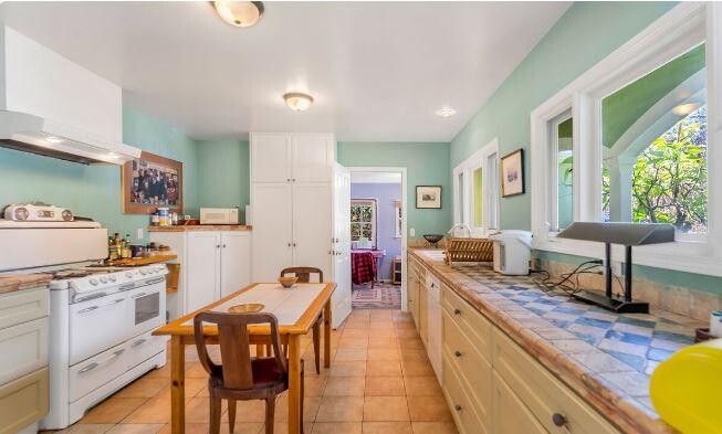 delightfully-cheerful-2-bedroom-2-baths-for-rent-big-5