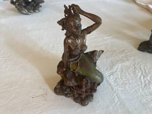 4-bronze-look-statues-of-mermaids-and-nautical-fantasy-figurines-big-3