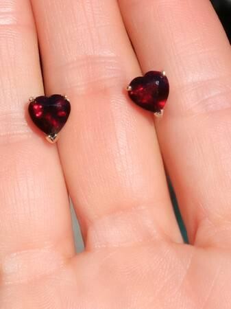 beautiful-14k-solid-yellow-gold-heart-shape-garnet-ear-studs-big-3