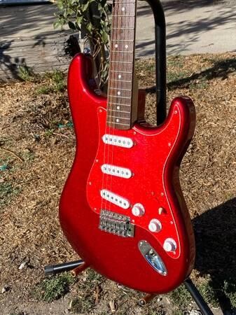 2008-india-made-squier-stratocaster-cedar-body-big-9
