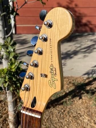 2008-india-made-squier-stratocaster-cedar-body-big-2
