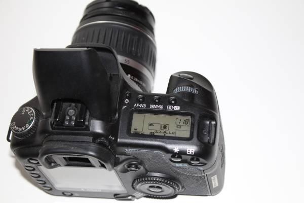 canon-eos-30d-digital-still-camera-and-lens-big-15