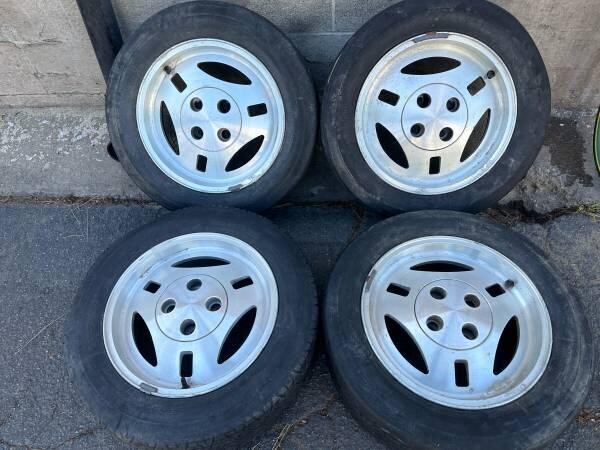 trx-ford-mustang-foxbody-metric-sized-wheels-old-tires-4-on-108mm-big-5