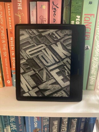 kindle-oasis-with-7-display-and-page-turn-buttons-big-0